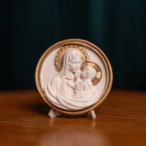 Nuestra Señora con el Niño Jesus
